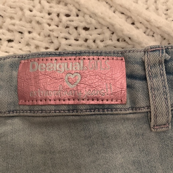 Girls Desigual Sequince Star Jean Shorts 11/12 - Picture 6 of 7